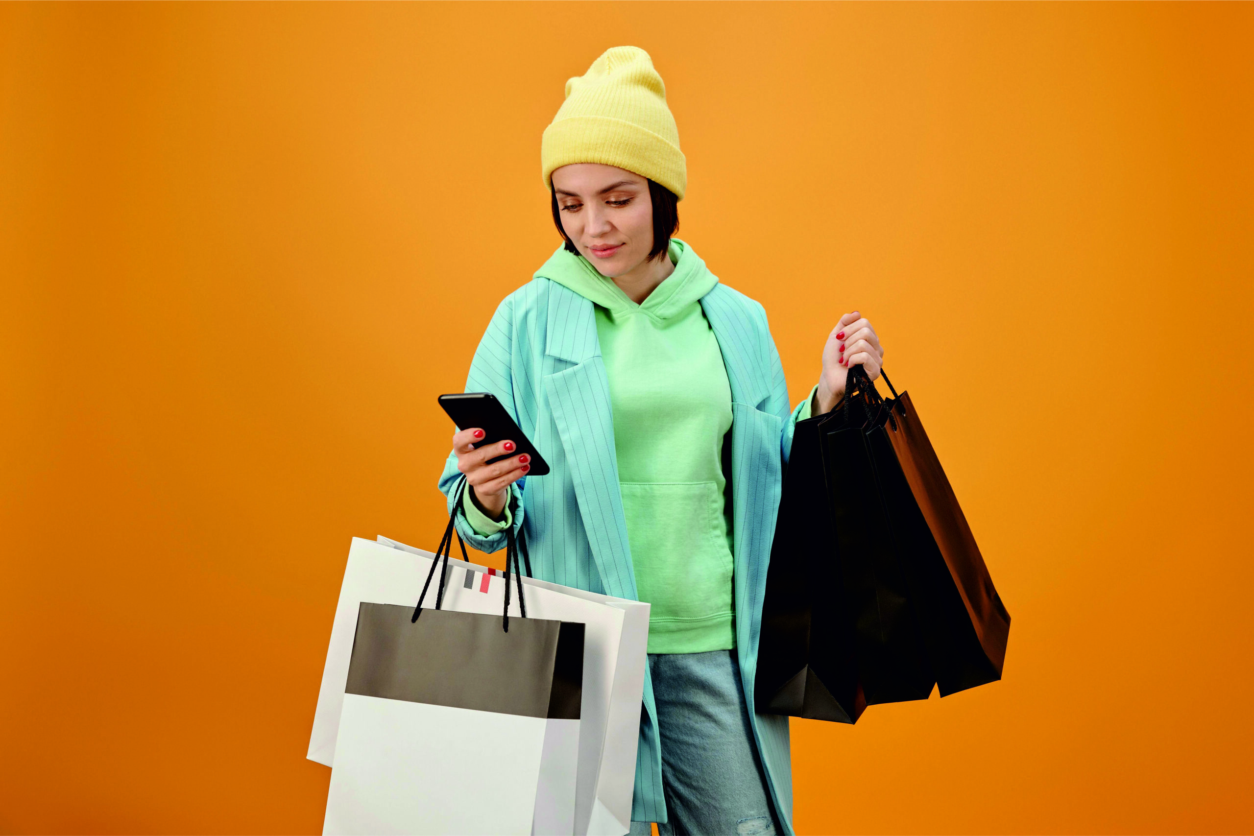 LADY WITH PAPER BAGS