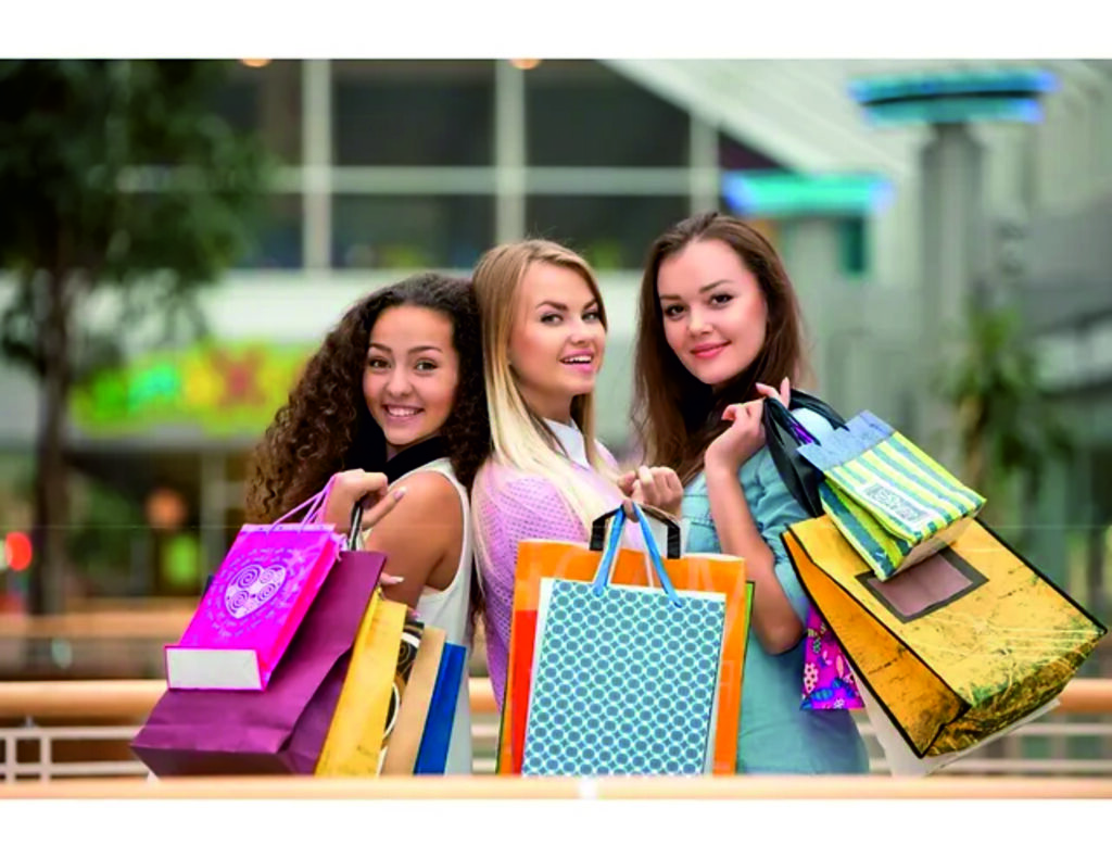 3ladies with paper premium paper bag